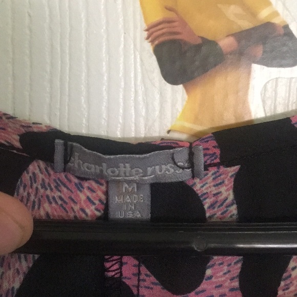 CHARLOTTE RUSSE PINK/BLACK ANIMAL PRINT SHIRT M - Picture 2 of 3